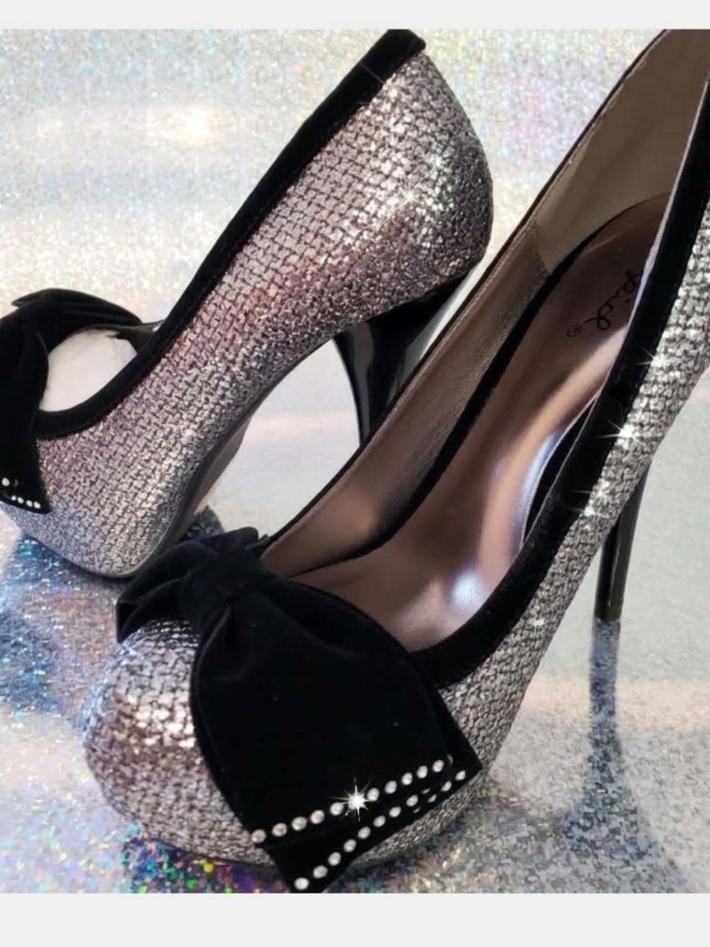 NEW Qupid Silver Glitter Bow Platform High Heels Pumps Sparkle Stilettos Sz 6.5